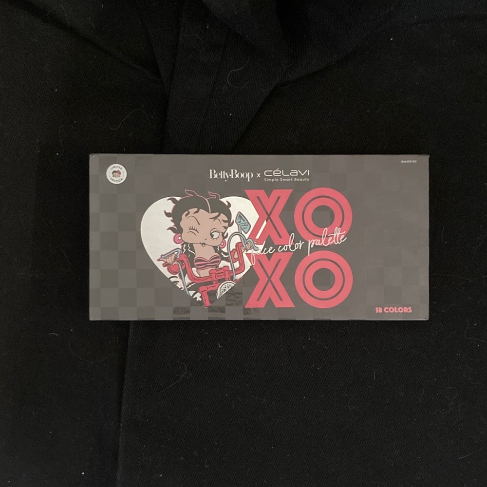 Betty Boop x Celavi XO Eyeshadow Palette